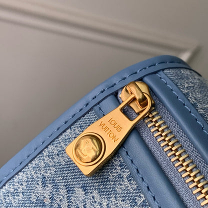 LOU BOSPHORE WEARABLE WALLET