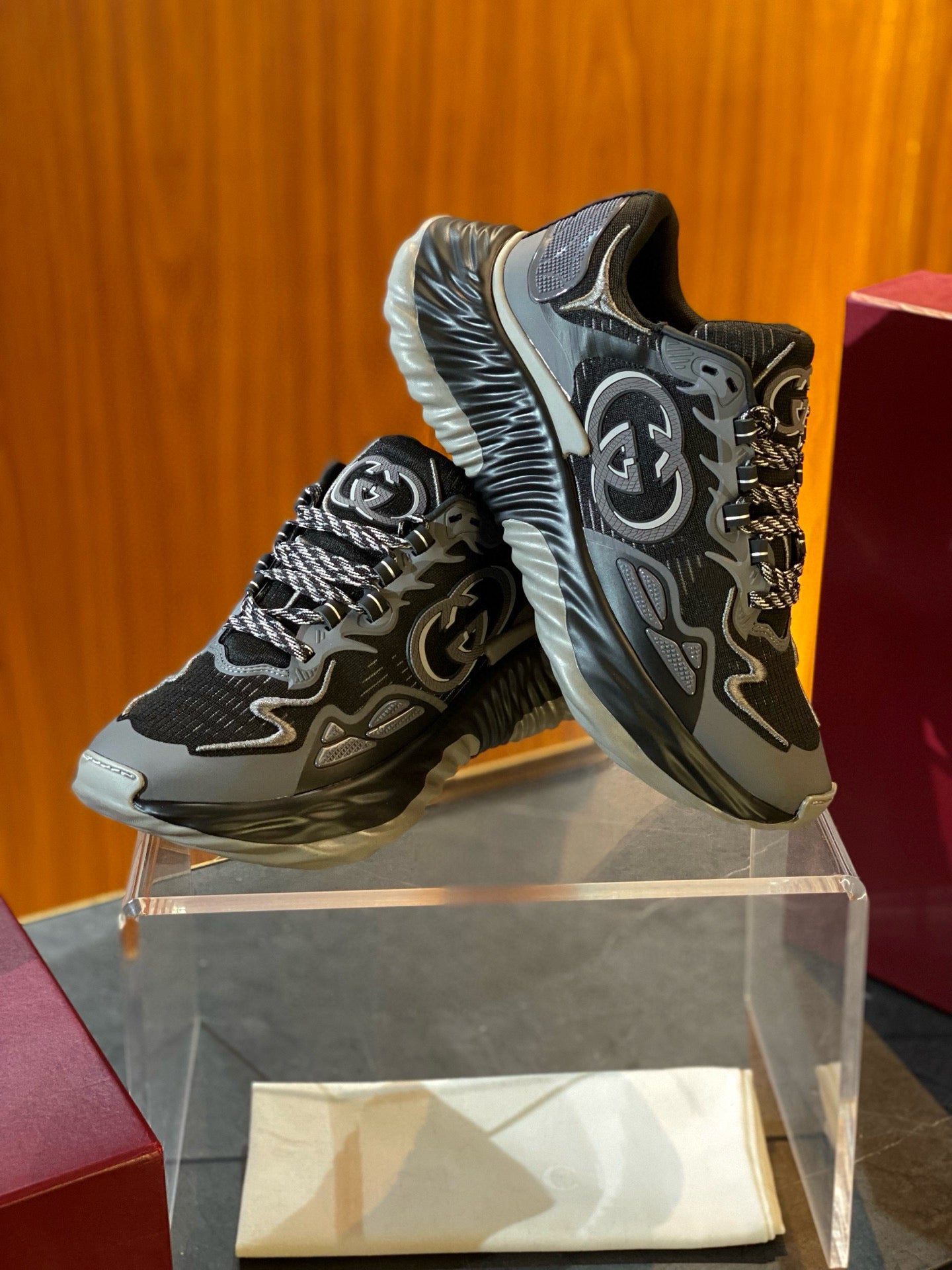 GG RIPPLE SNEAKERS