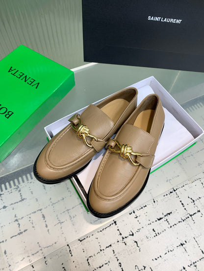 BOTT LOAFERS