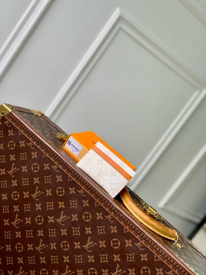 LOU CARD HOLDER