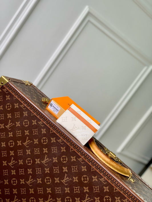 LOU CARD HOLDER