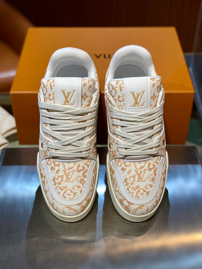 LOU TRAINERS