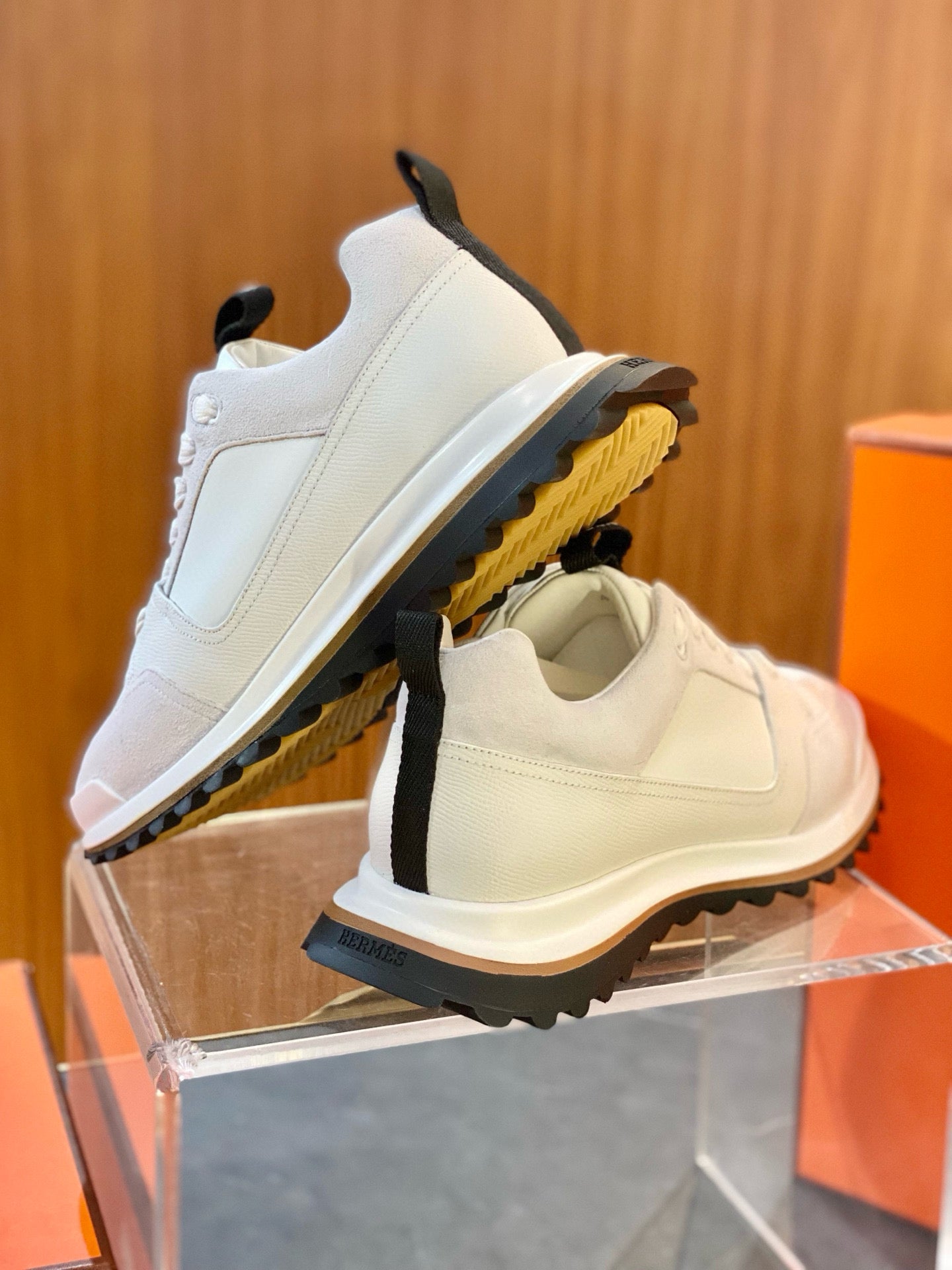HERM LEADER SNEAKERS