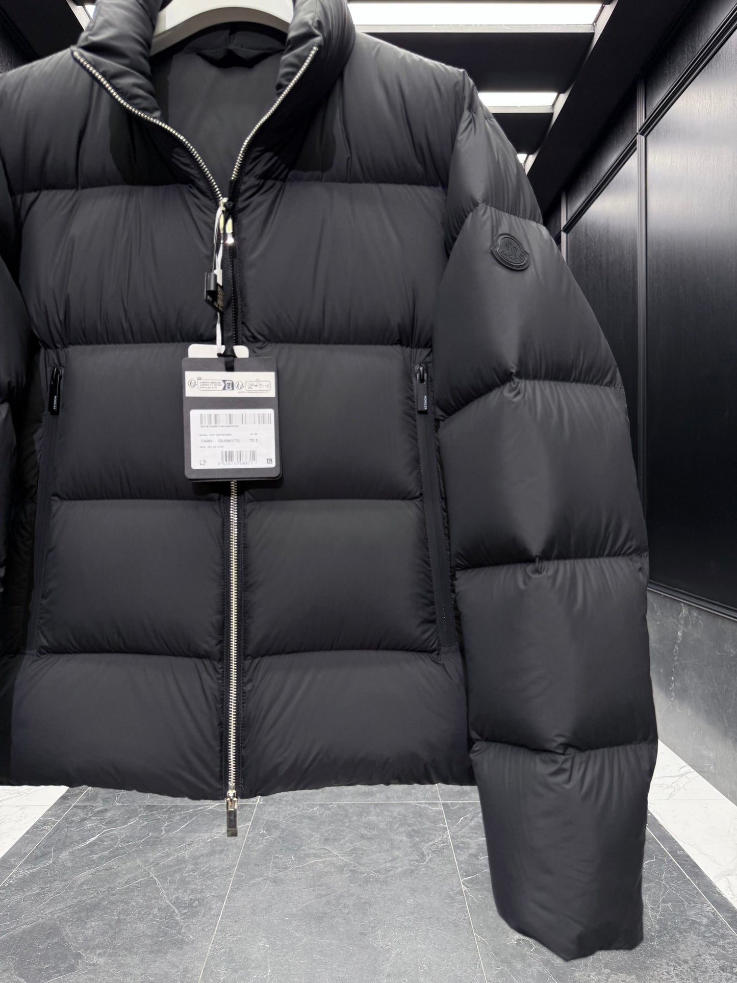 MONC TARN JACKET