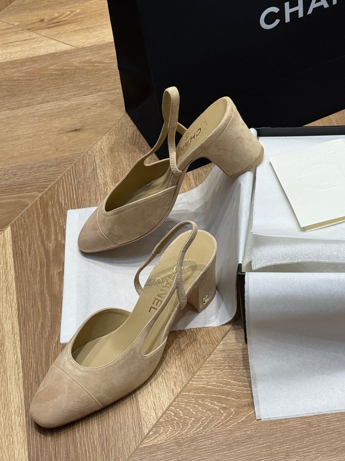 CC SLINGBACK PUMPS