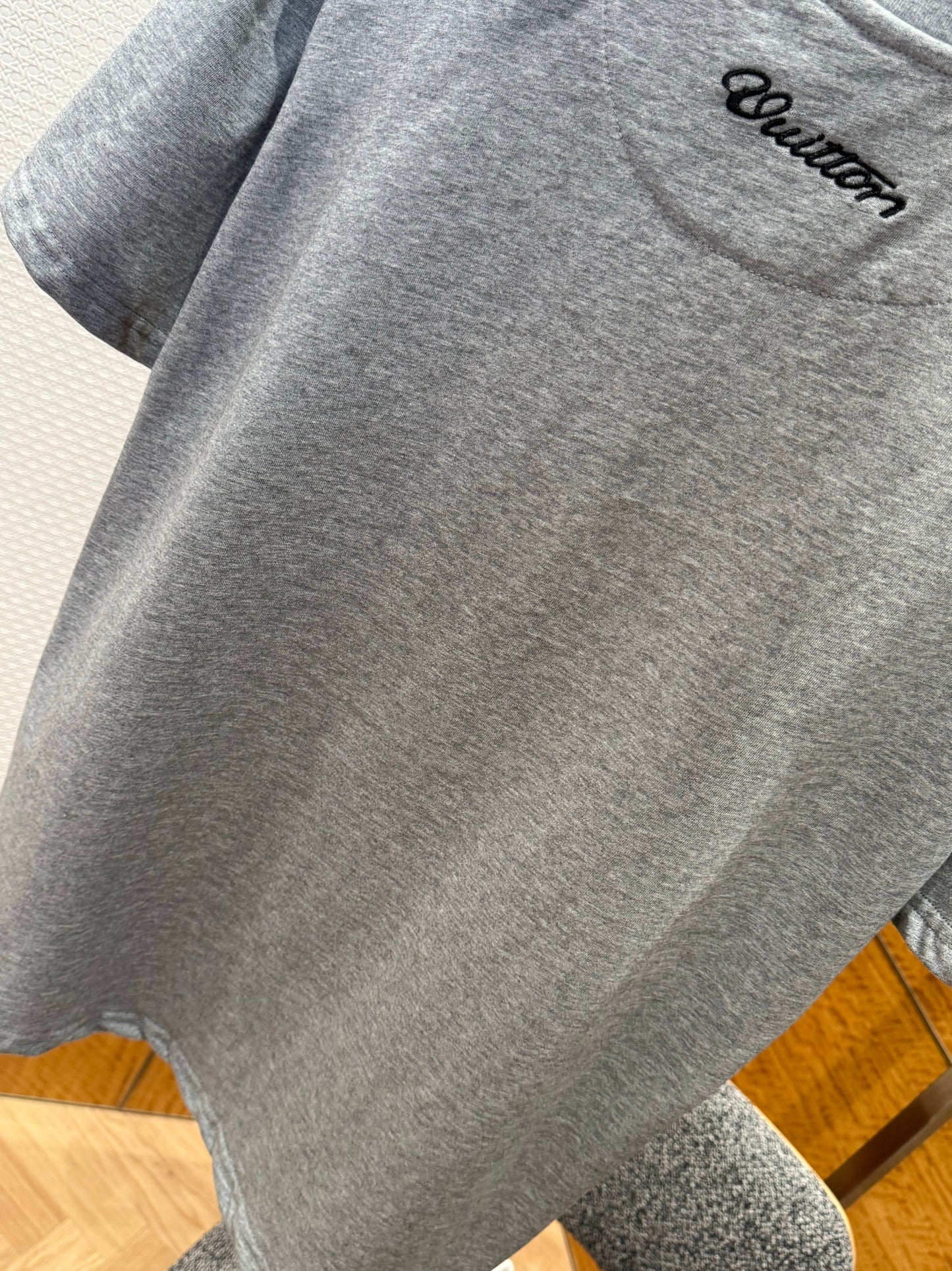 LOU T-SHIRT