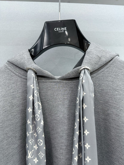 LOU ZIP HOODIE