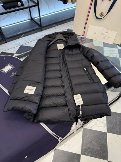MONC SUYENNE COAT