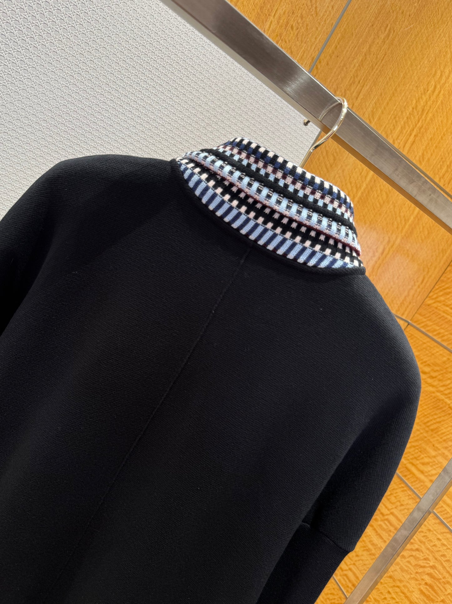 LOU ZIP SWEATSHIRT
