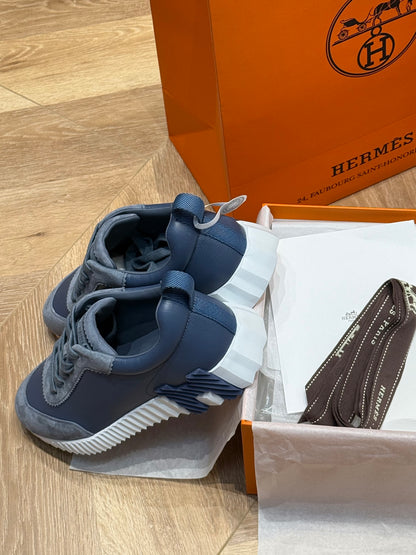 HERM BOUNCING SNEAKER