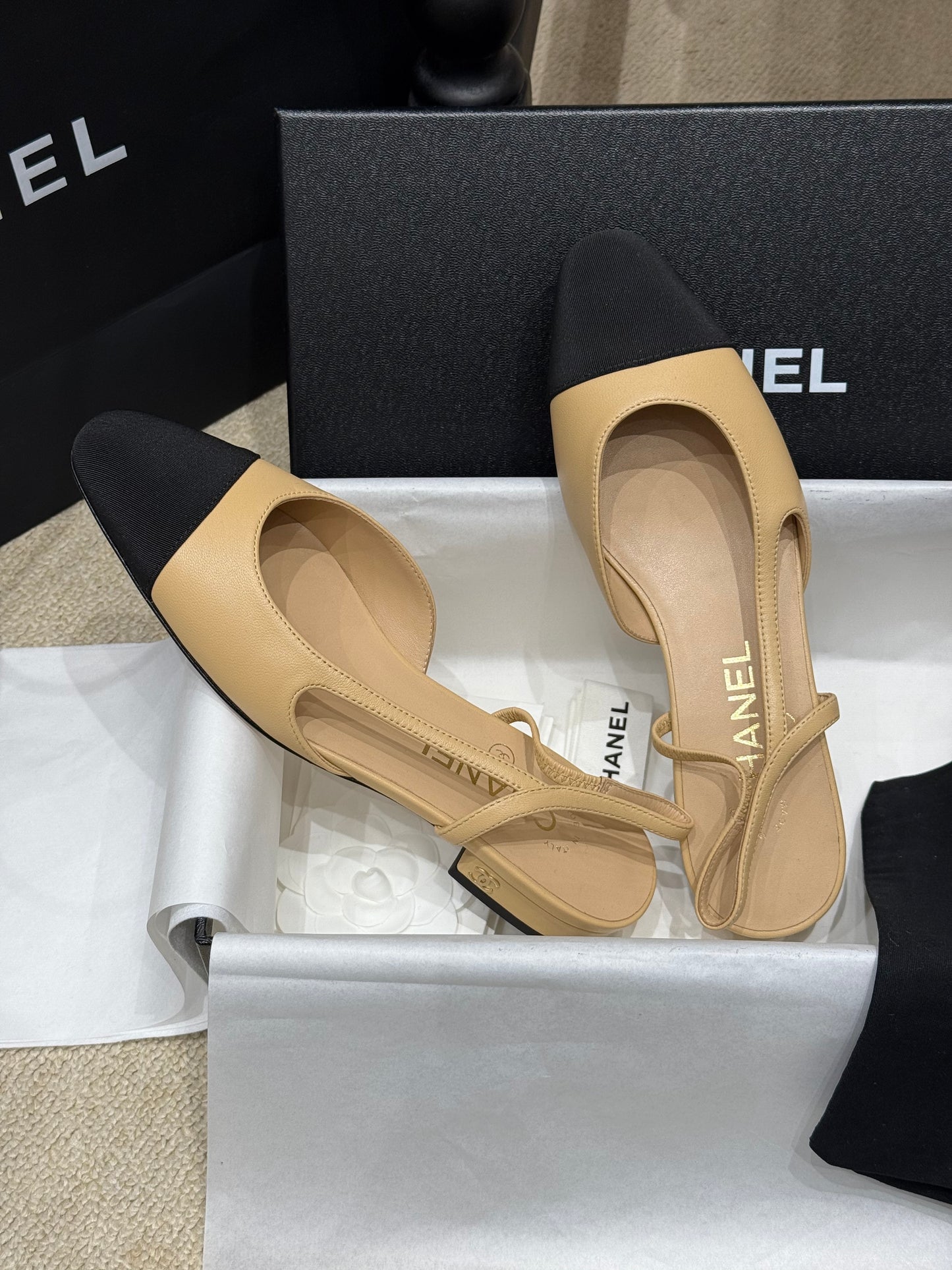 CC SLINGBACK PUMPS