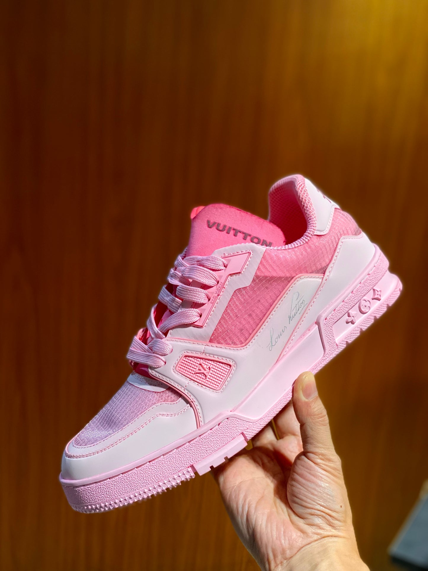 LOU SNEAKERS