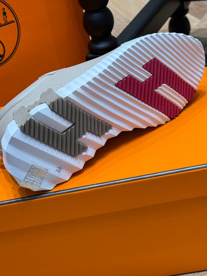 HERM BOUNCING SNEAKER