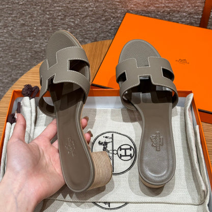 HERM OASIS SANDALS
