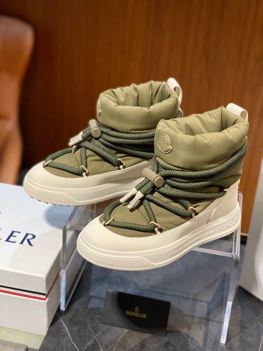 MONC ALTIVE MID SNOW BOOTS