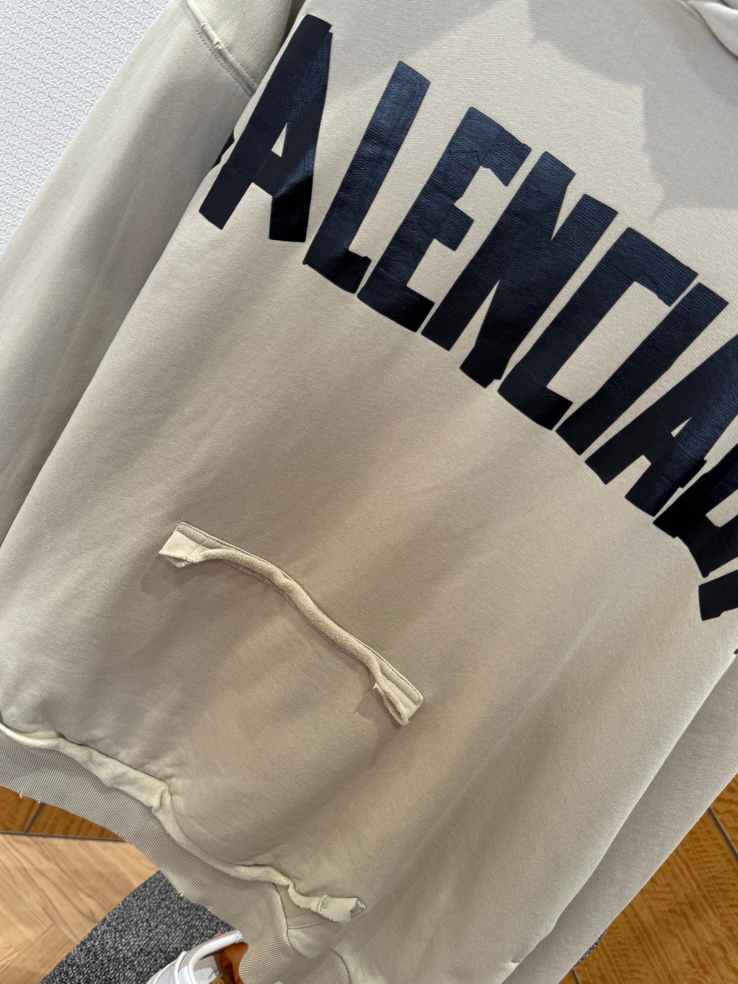 BAL HOODIE
