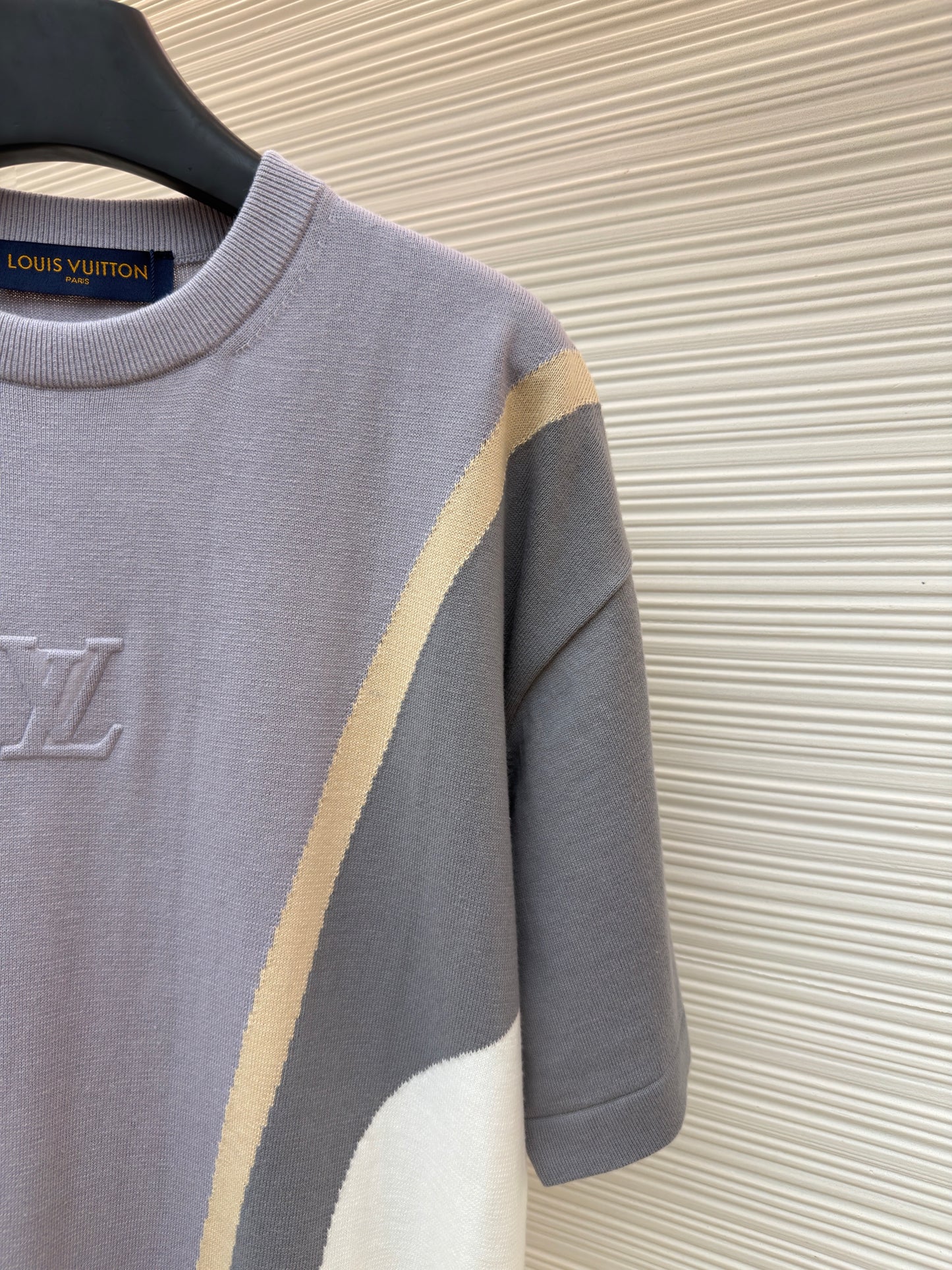 LOU T-SHIRT