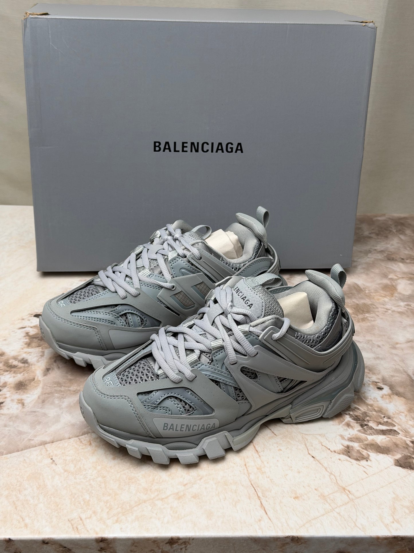 BAL TRACK SNEAKERS ND