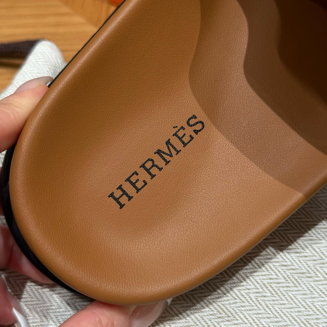 HERM EMPIRE SANDALS