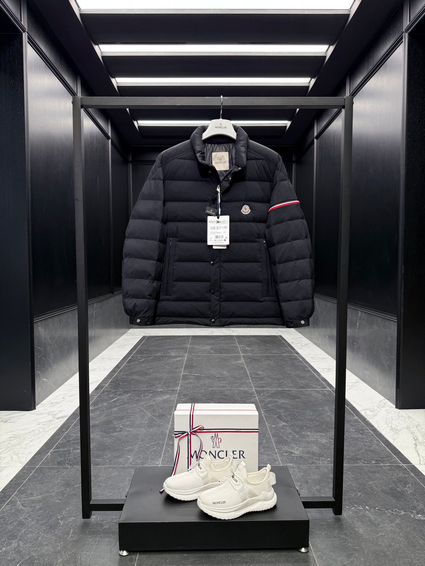 MONC COLOMB JACKET