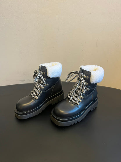 BOTT V BOOTS