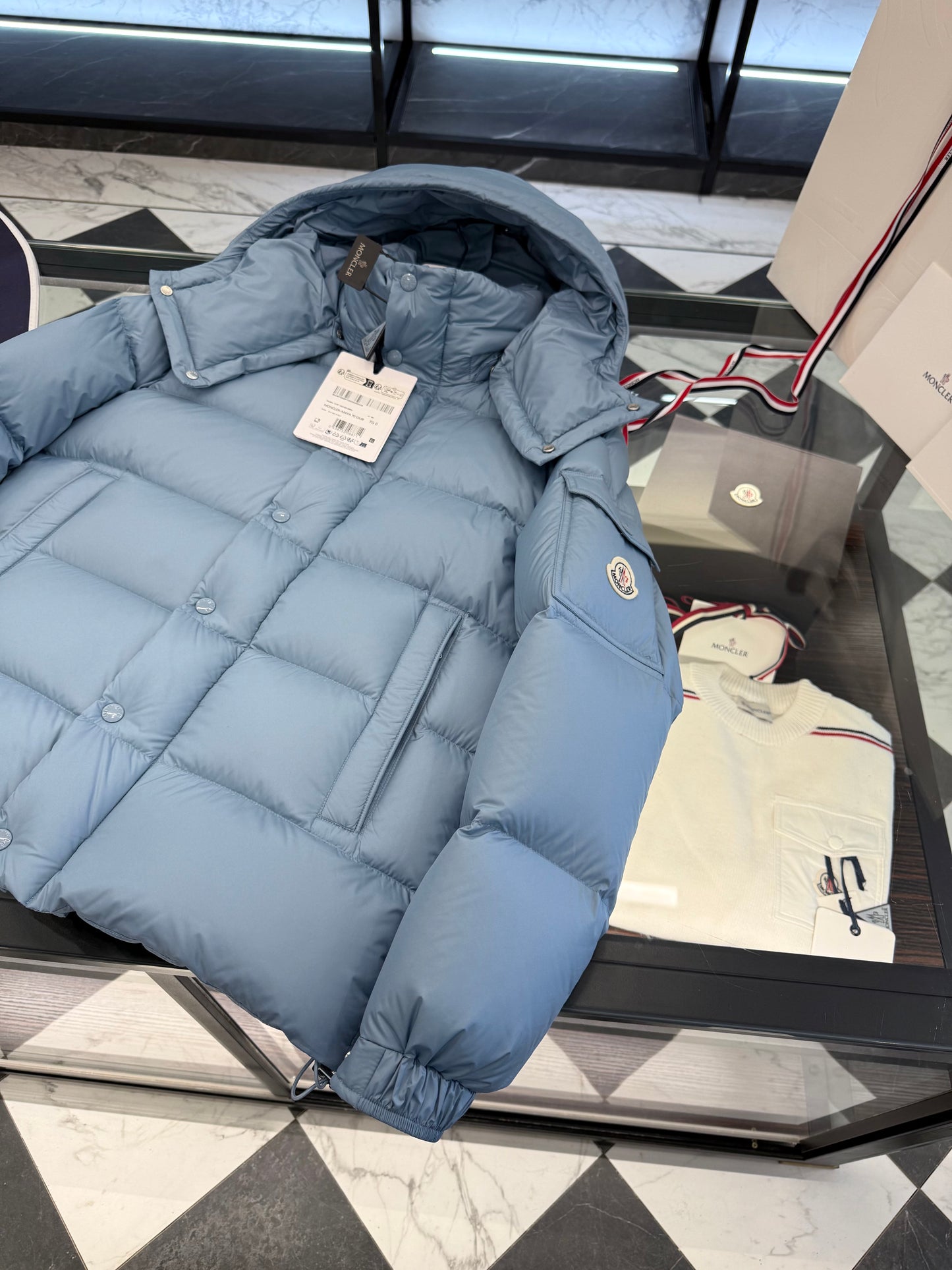 MONC MAYA 70 JACKET
