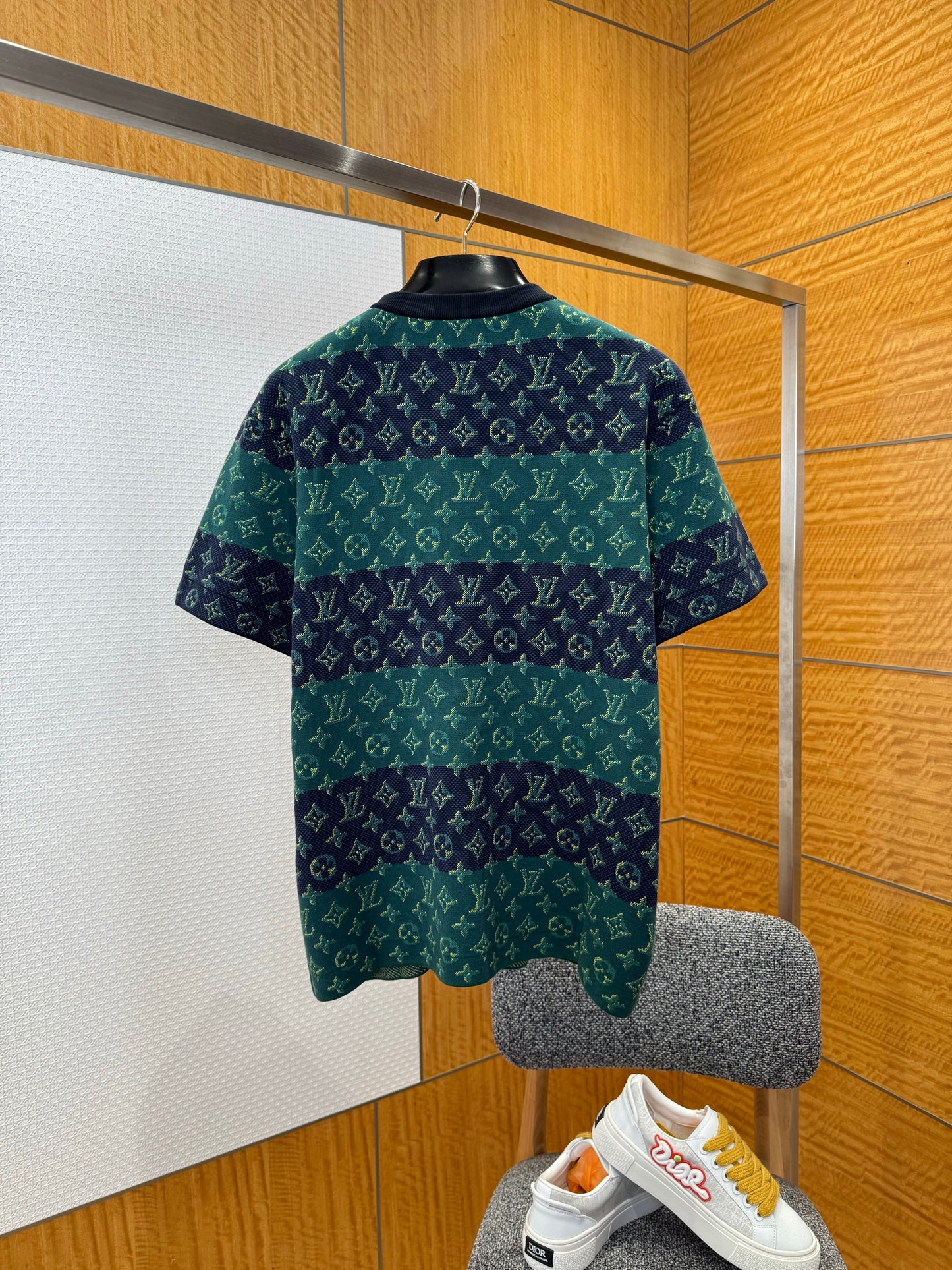 LOU T-SHIRT
