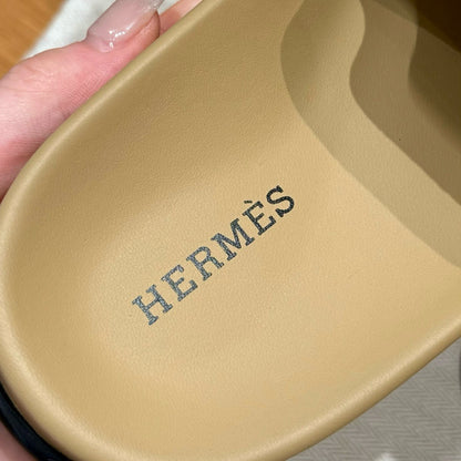 HERM EMPIRE SANDALS