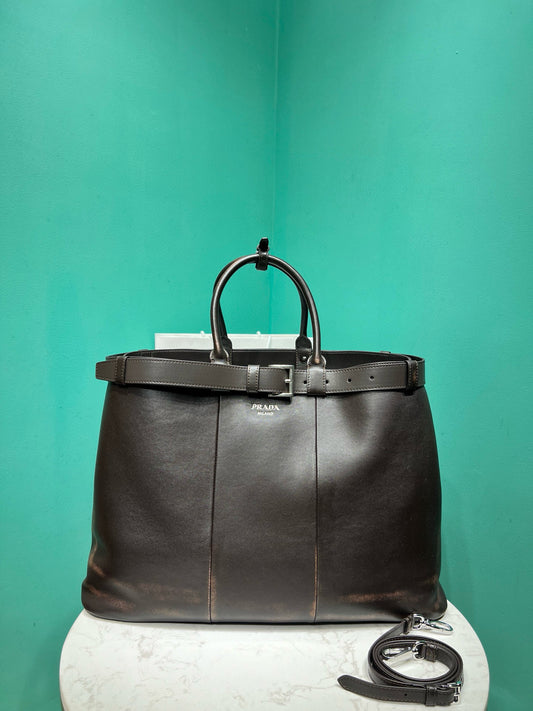 PD BUCKLE NAPPA LEATHER BAG