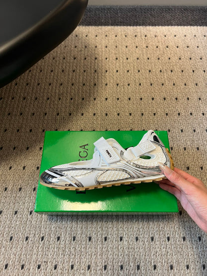 BOTT V ORBIT SNEAKER
