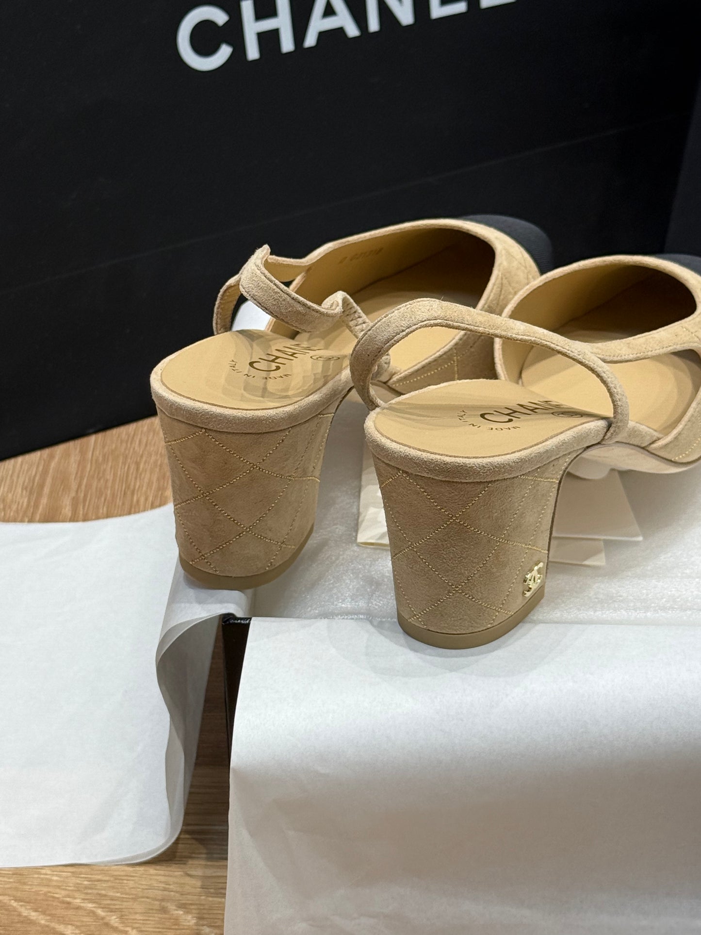 CC SLINGBACK PUMPS