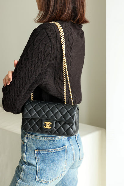 CC MINI FLAP BAG