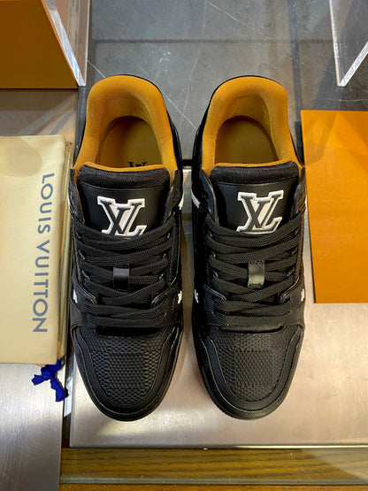 LOU TRAINERS