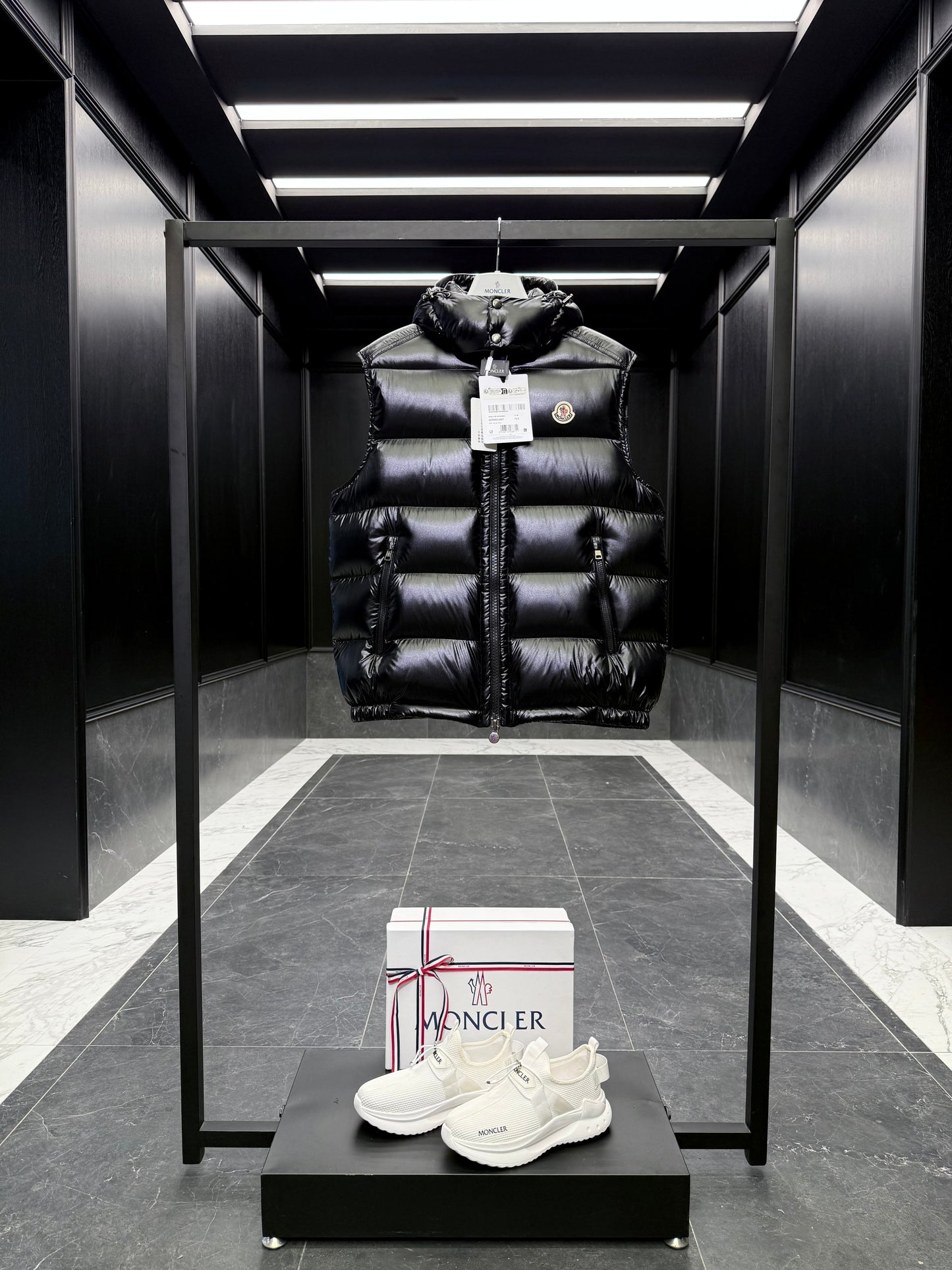 MONC BORMES VEST