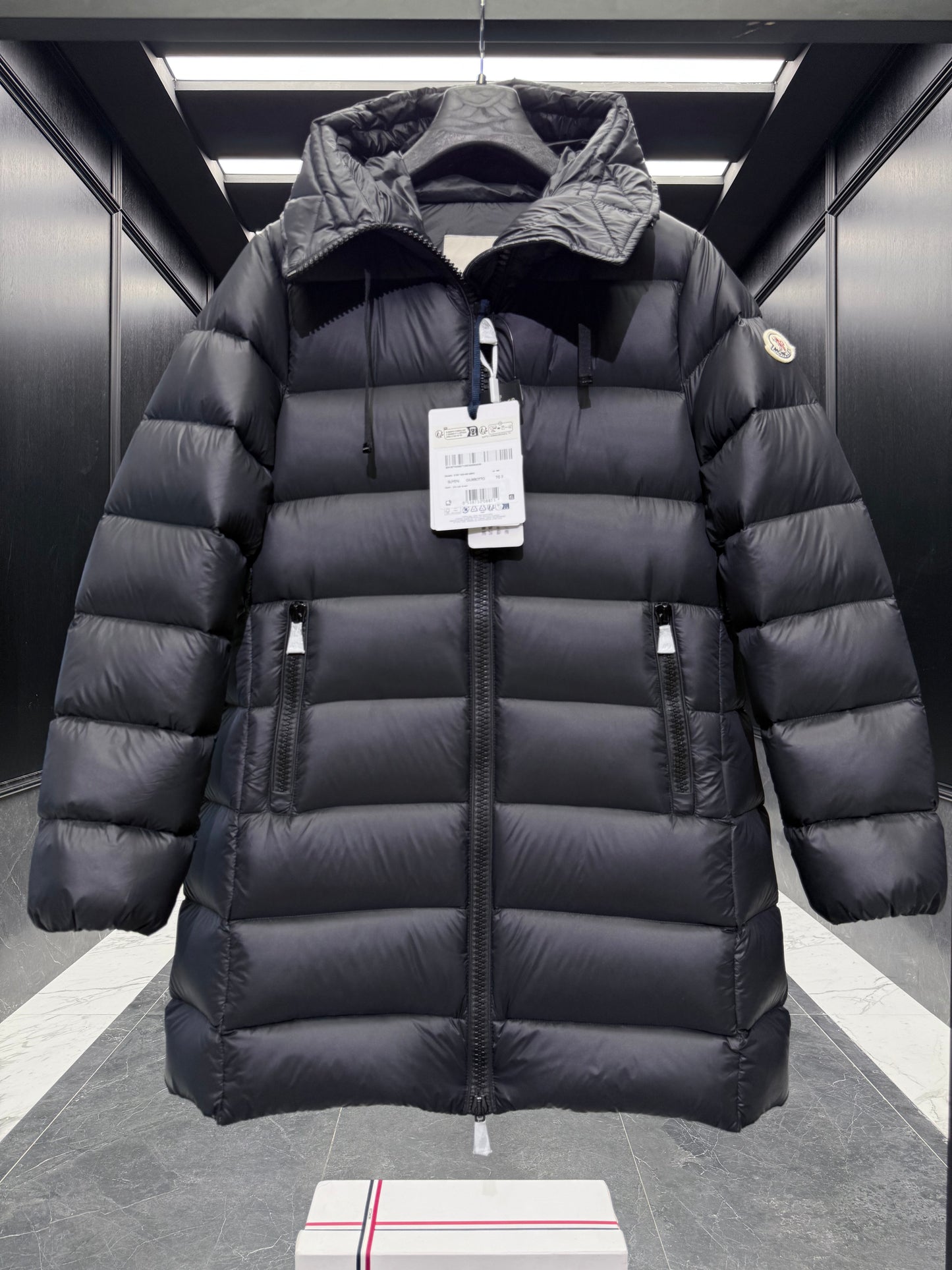 MONC SUYENNE COAT