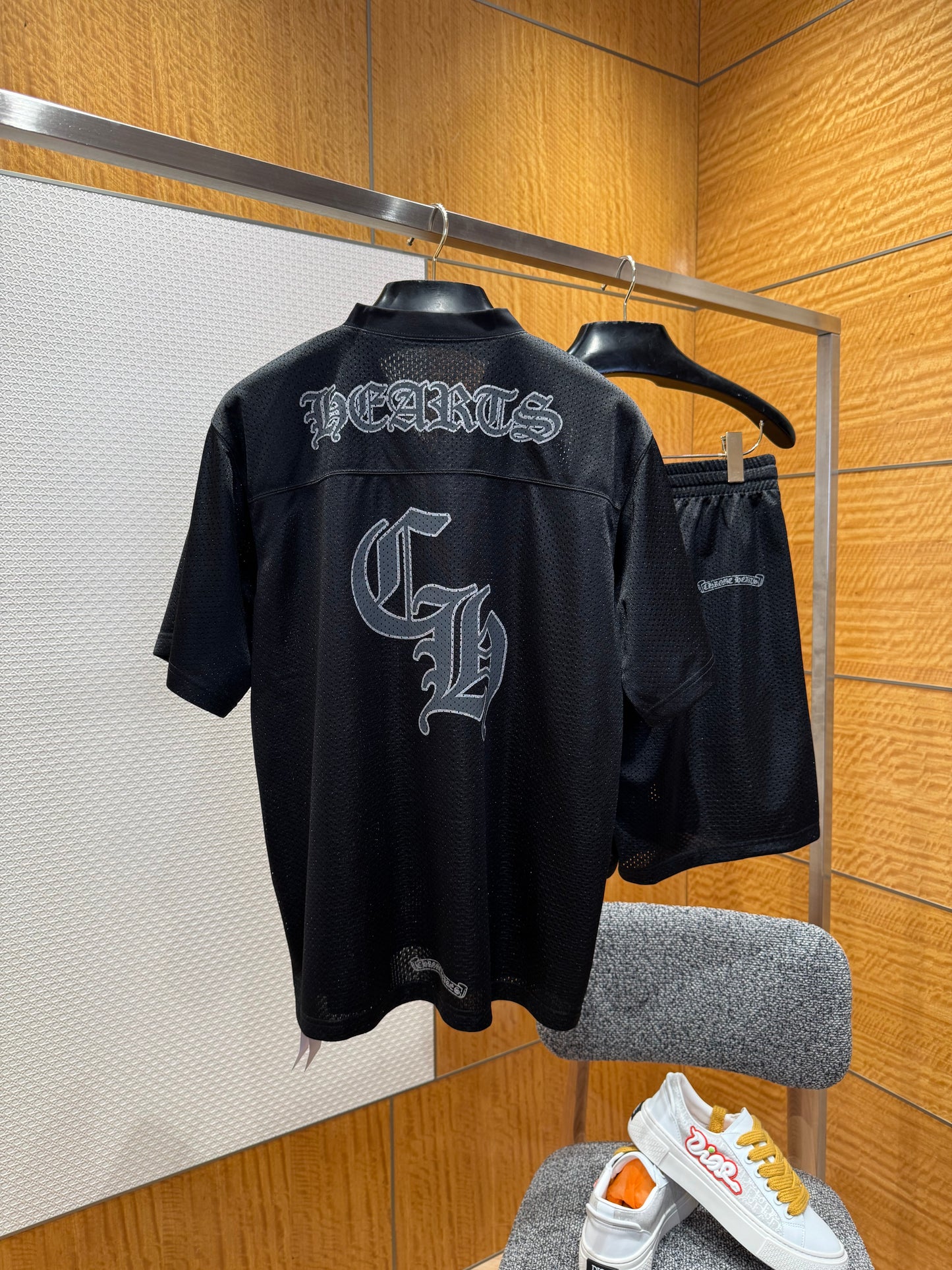 CHROME H T-SHIRT