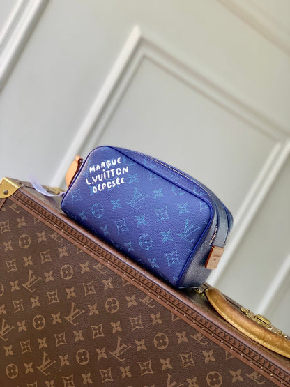 LOU DOPP KIT TOILETRY BAG