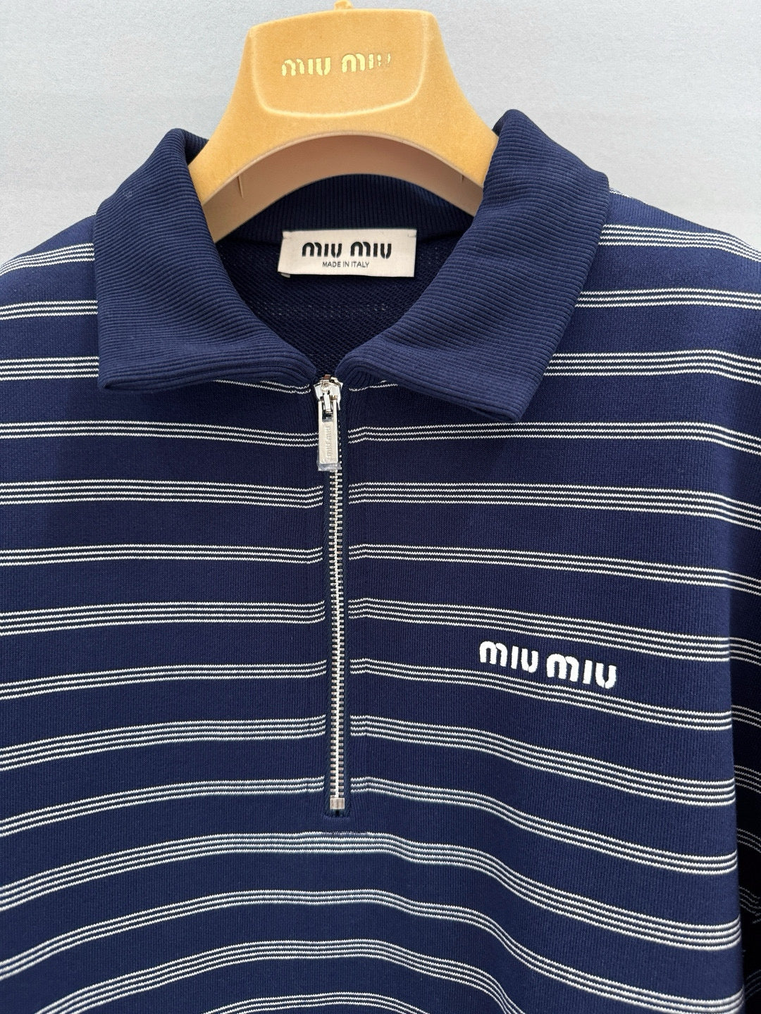 MIU M SWEATSHIRT