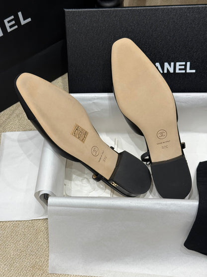 CC SLINGBACK PUMPS