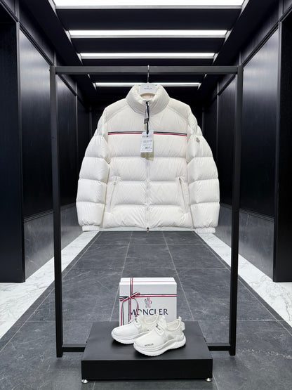 MONC BOUVAQUE JACKET