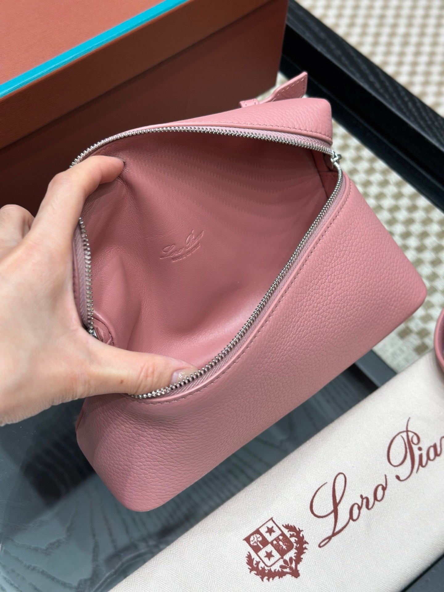 LORO P EXTRA POCKET L19 BAG