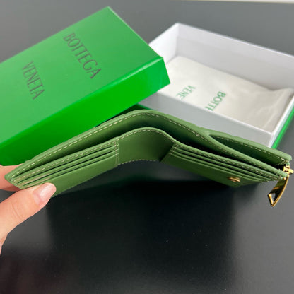 BV INTRECCIATO SMALL BI-FOLD WALLET