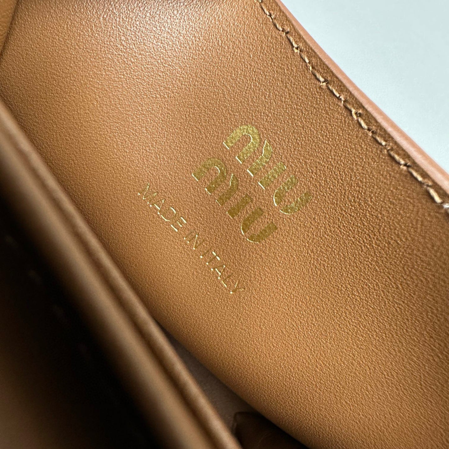 MIU M SHOULDER STRAP WALLET