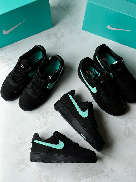 NIKE x TIFFANY TRAINERS ND