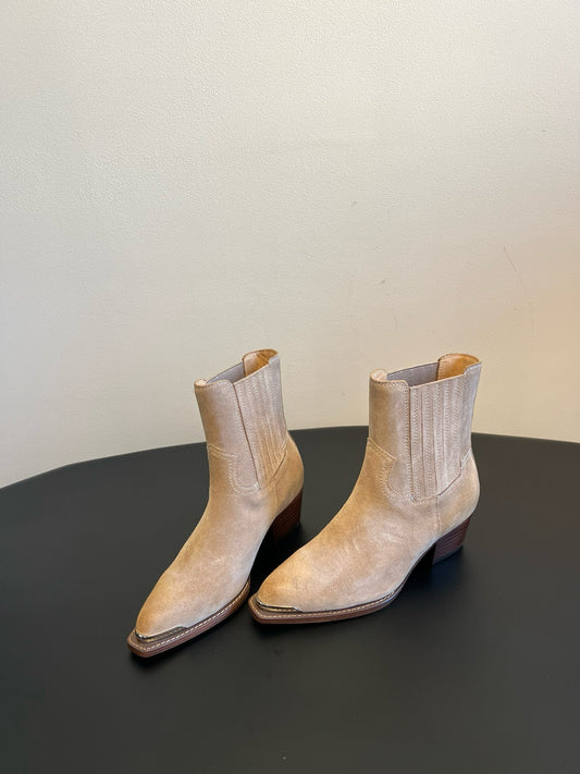 CEL BOOTS