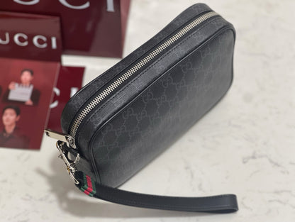 GG POUCH