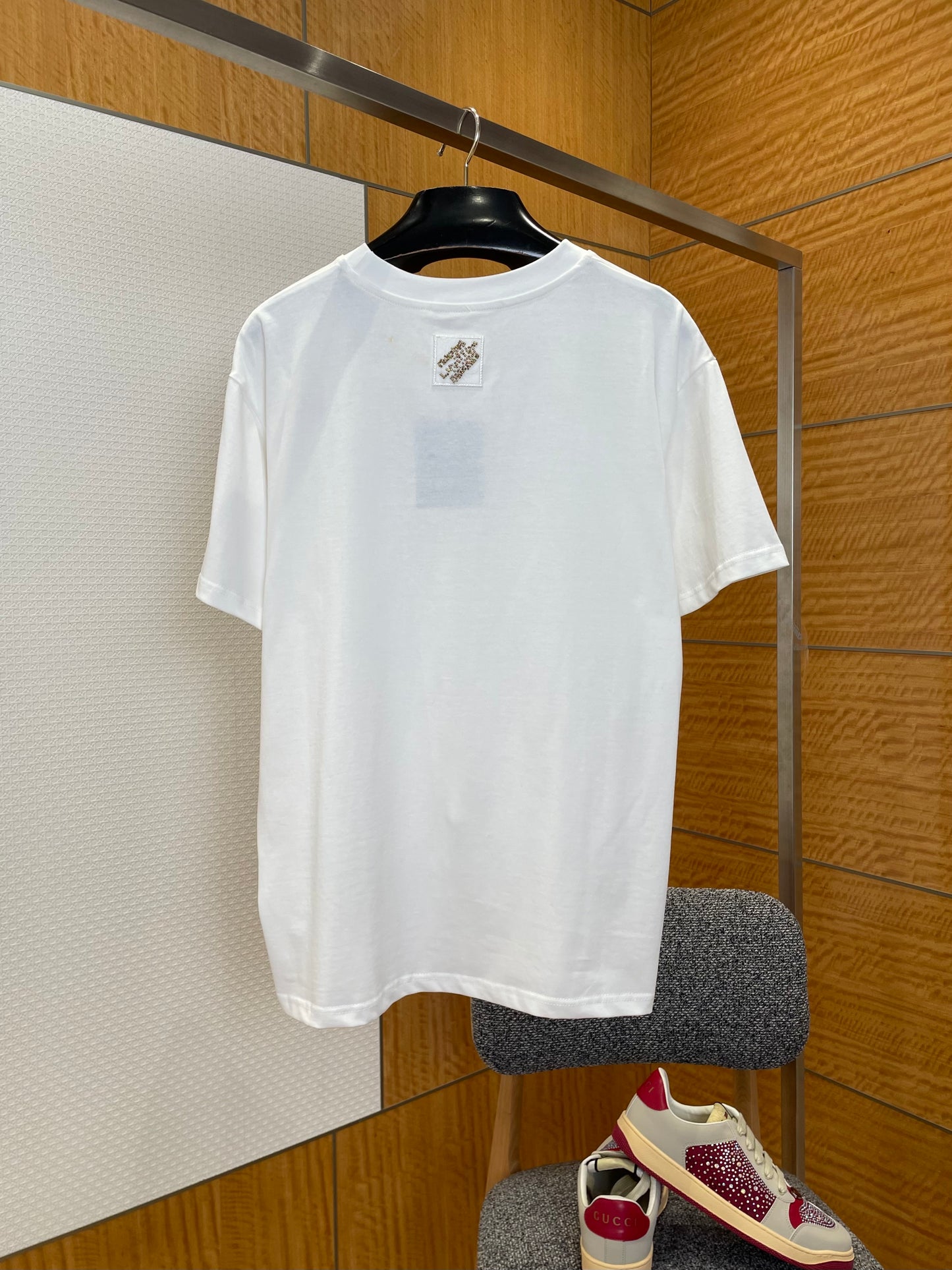 LOU T-SHIRT