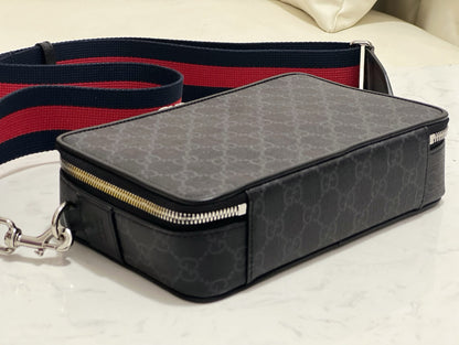 GG SMALL CROSSBODY BAG