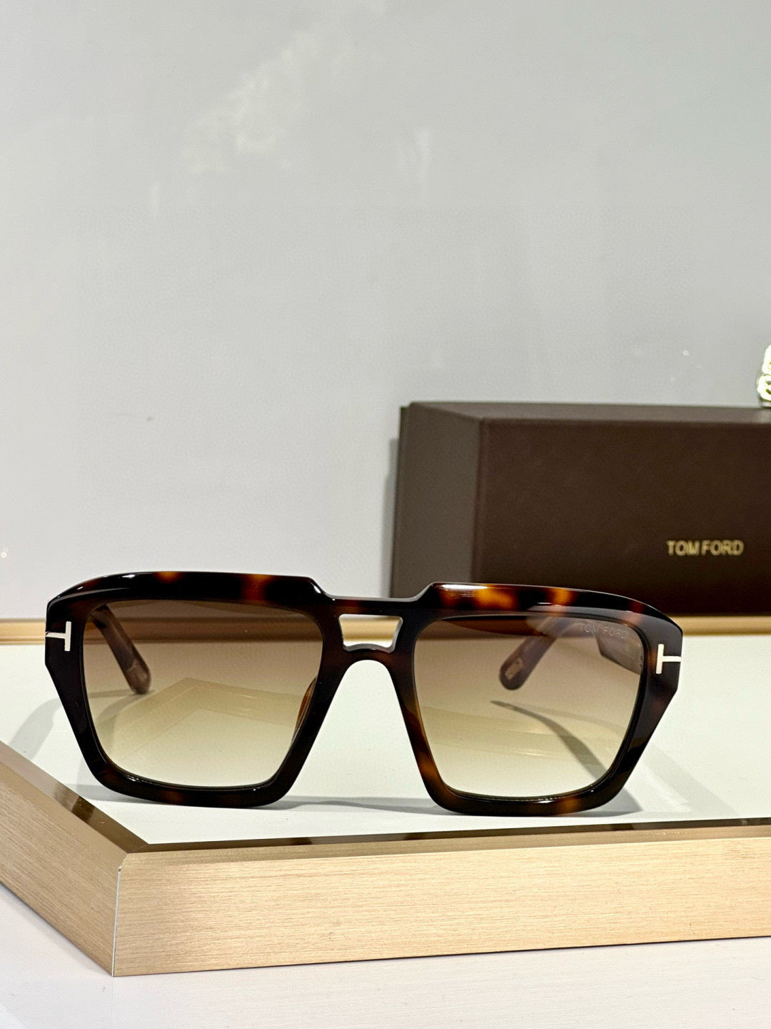 TOM F SUNGLASSES