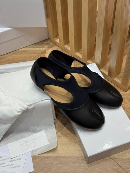 MAISON M TABI BALLET FLATS
